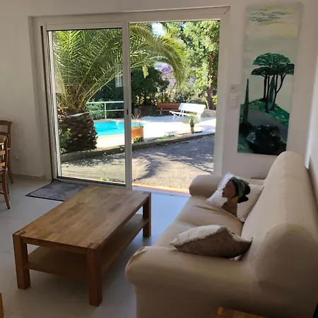 Apartment Charmant Appartement Fréjus