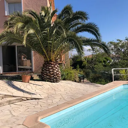 Charmant Appartement * Frejus